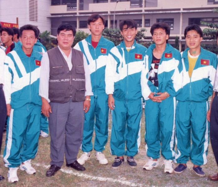 Các danh thủ Đỗ Khải, Chí Bảo, Huỳnh Đức, Minh Chiến, Liêm Thanh, Hồng Sơn trước giờ tham dự SEA Games 18